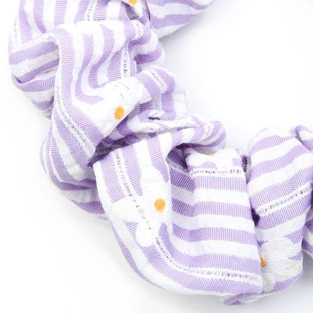 Regular - Daisy Print Striped Scrunchie. Dia.9cm