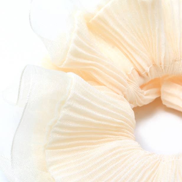Extra Large - Double layered cream ribbed scrunchie.Dia.16cm