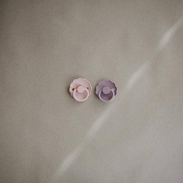FRIGG Daisy pacifier, Soft Lilac: 0-6 months