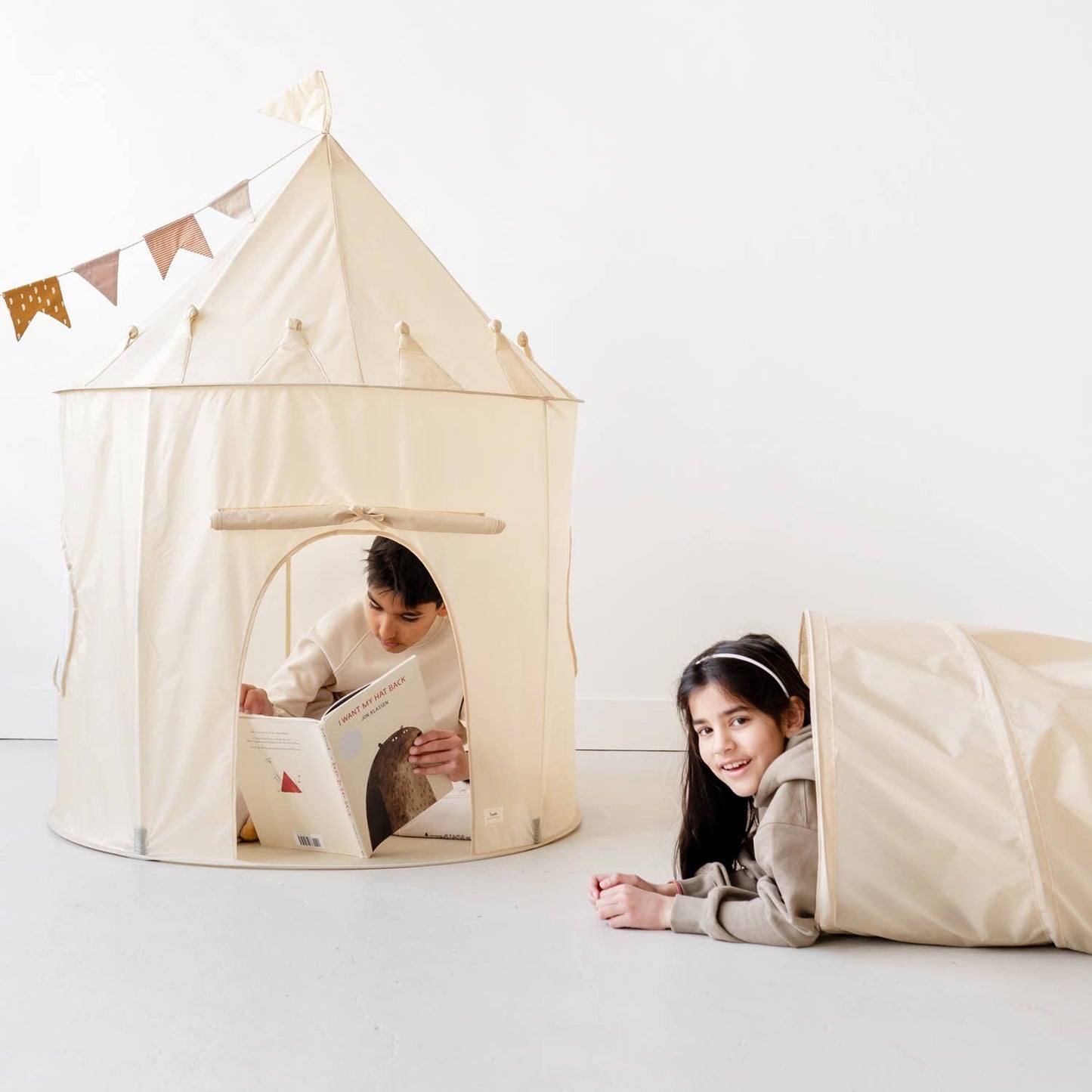 3 Sprouts Kids Play Tunnel with Eco-Friendly Recycled Fabric: Blueberry Ivory