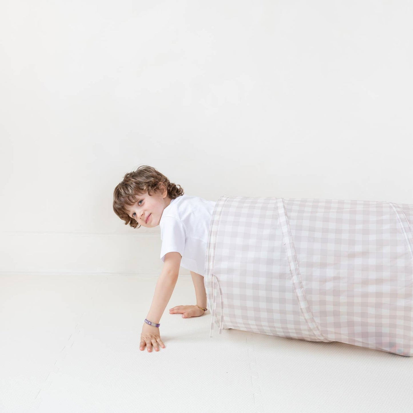 Play Tunnel with Eco-Friendly Recycled Fabric: Checkerboard Beige