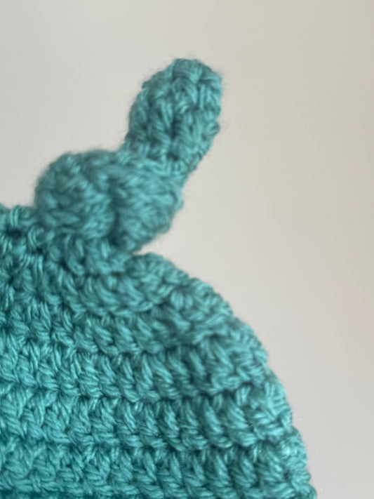 Crochet Knotted Hat 0-3